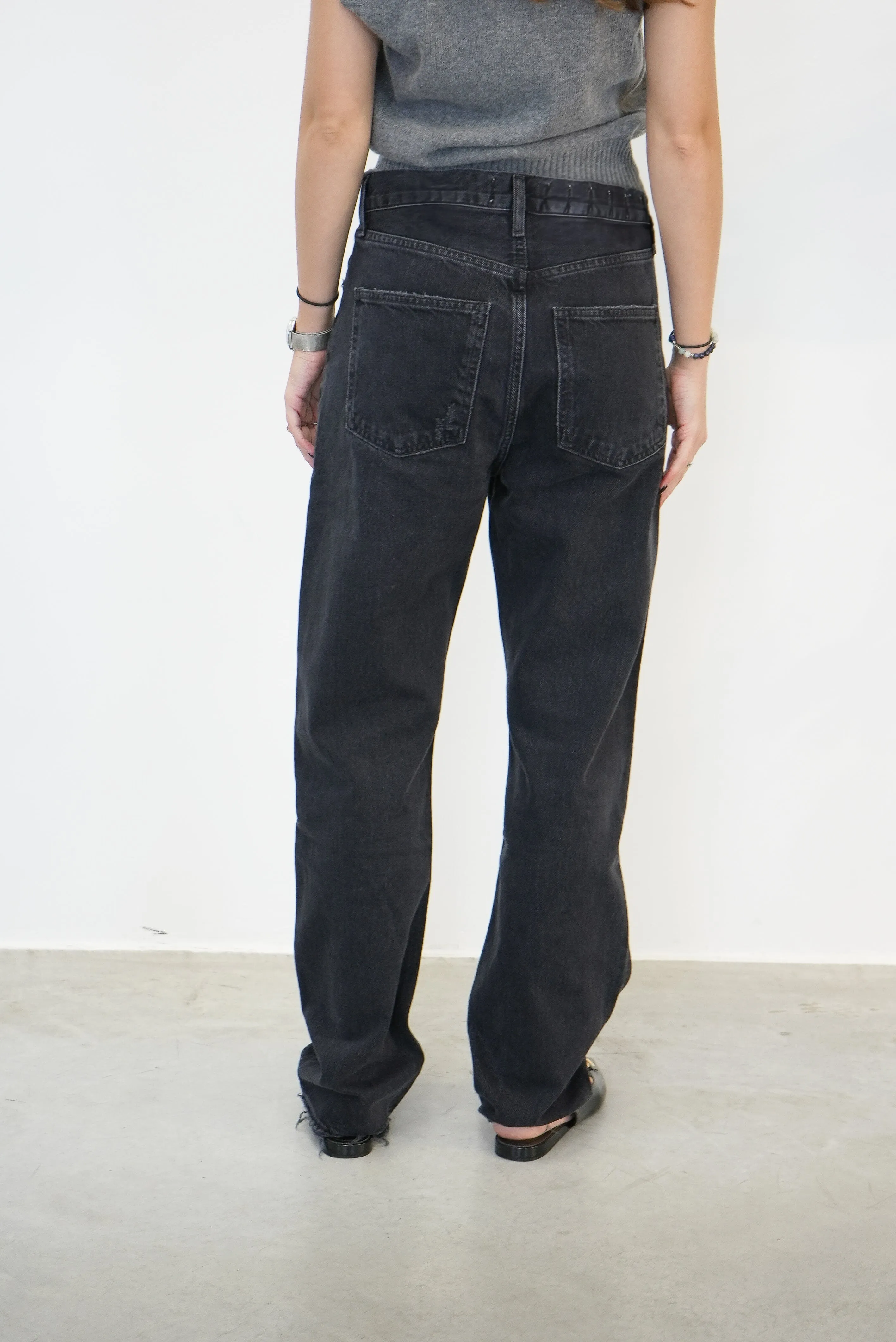 90S CROP JEANS IN TAR