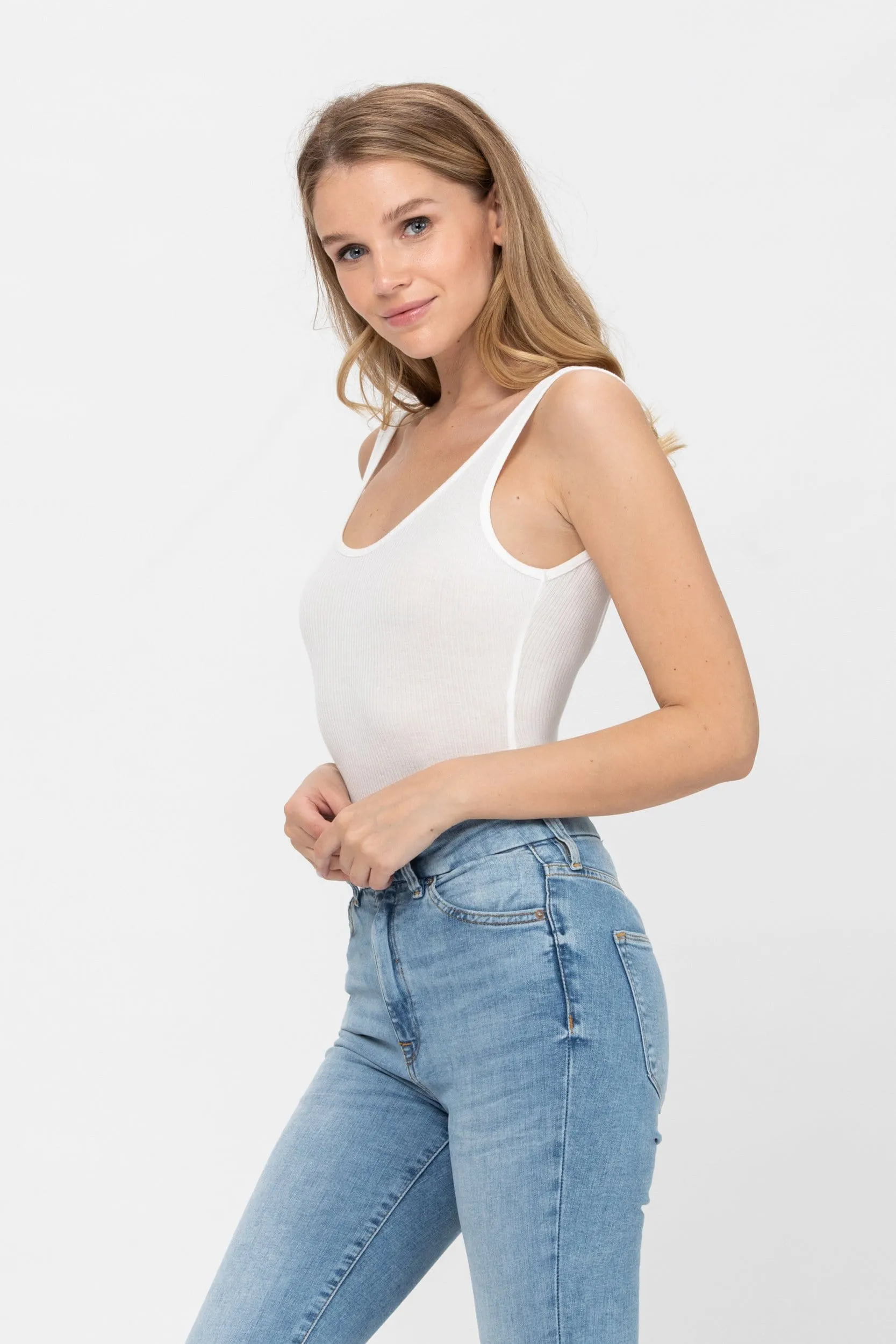 Sleeveless Sexy Scoop Neck Tank Top Button Down Ribbed Bodysuits