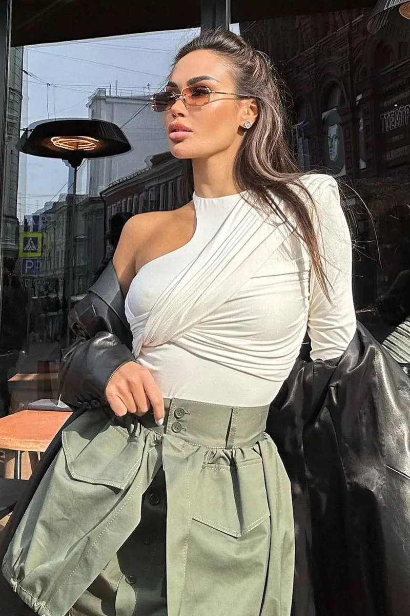 White Long Sleeve One Shoulder Twist Bodysuit